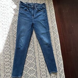 Like NEW AE Women's Deep Indigo Skinny Jeans